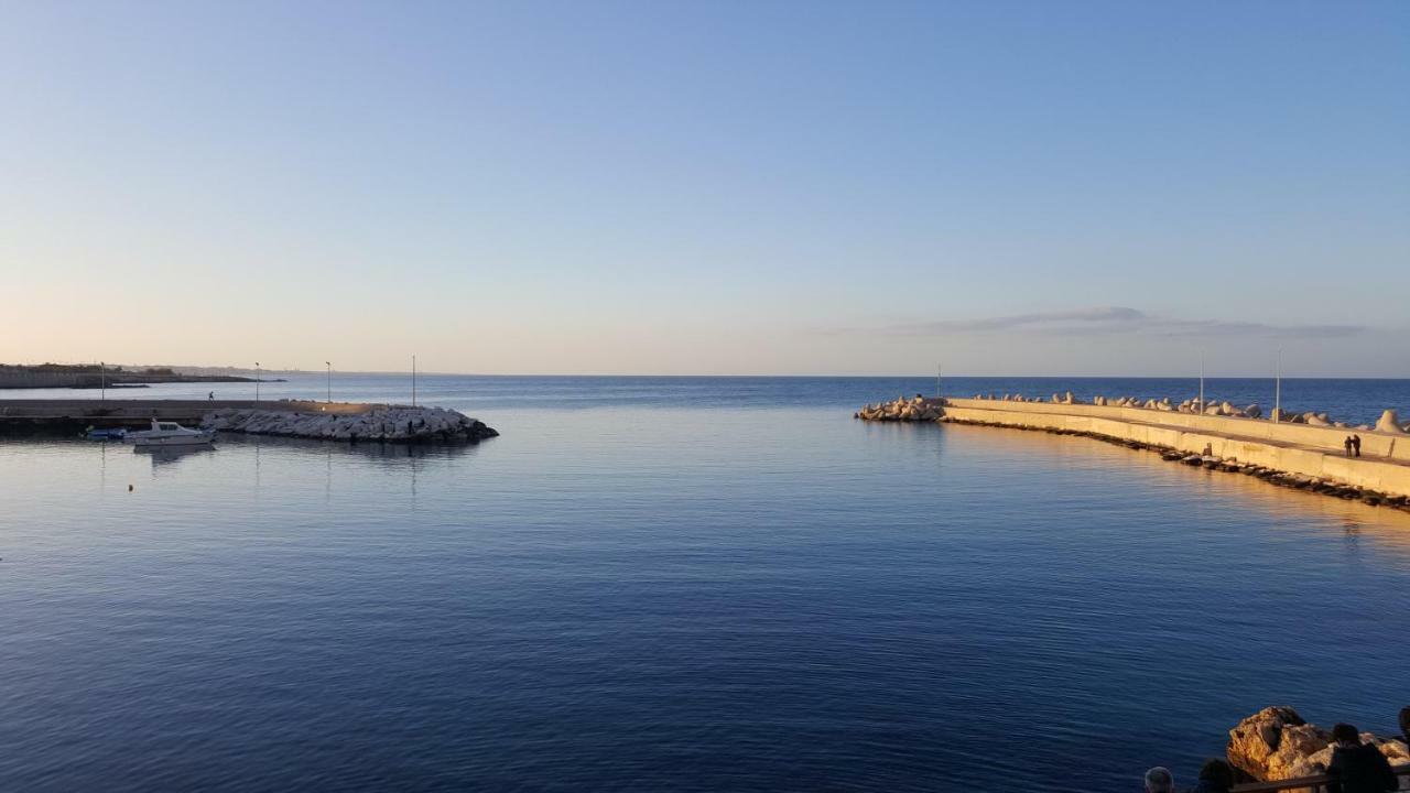 Casa Bianca Leilighet Giovinazzo Eksteriør bilde